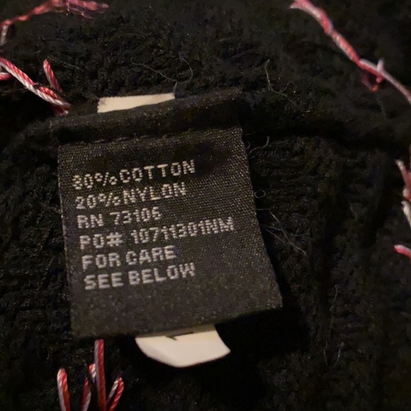 Michael Simon from Neiman’s stunning holiday open sweater w/ gorgeous sequins. - Picture 14 of 16